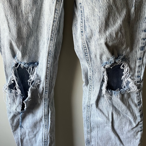 Zara Acid Wash Jeans - Picture 2 of 5
